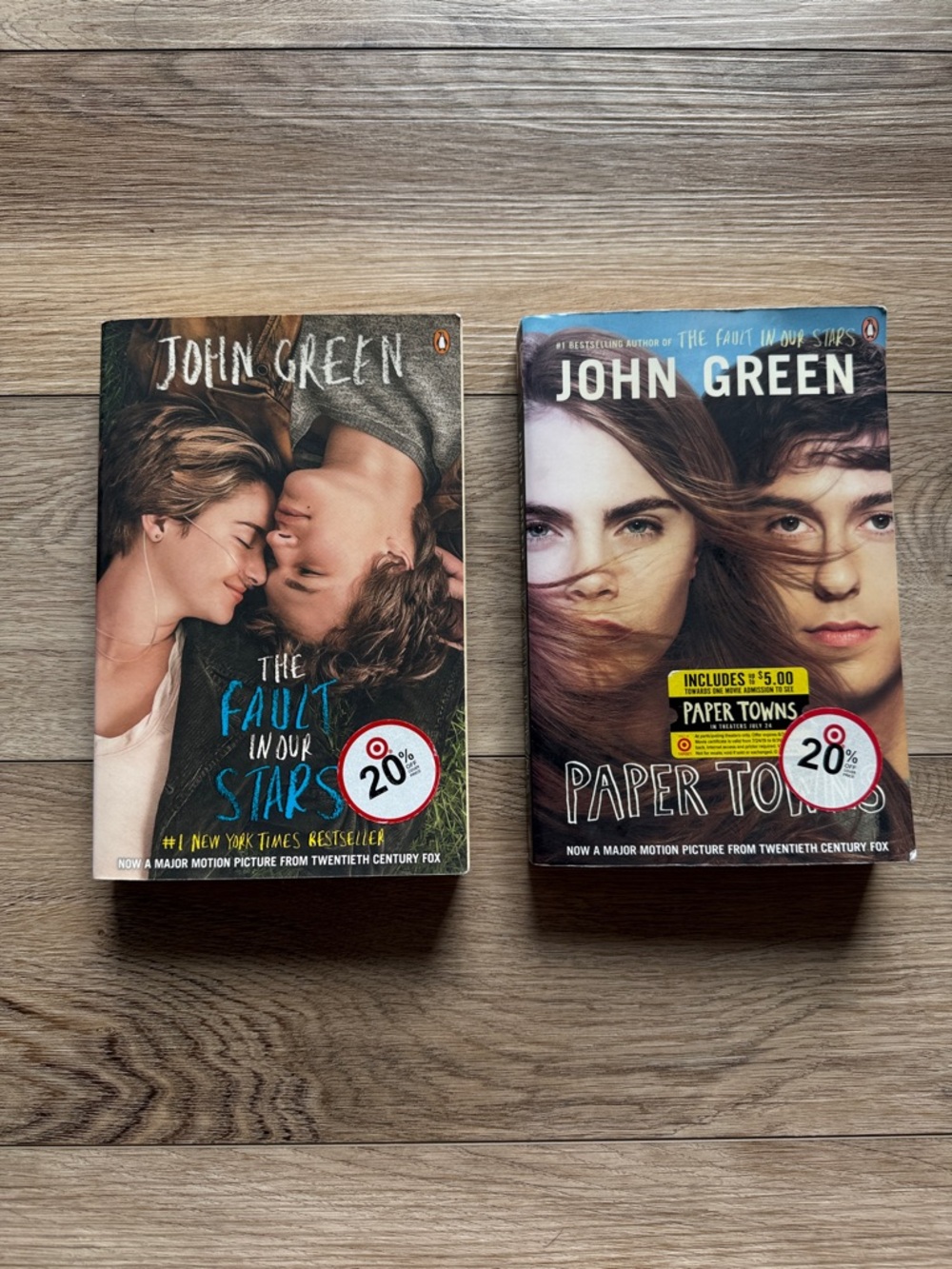 Book Bundle 📕- Paper Towns & The Fault in Our Stars by John Green, Paperback